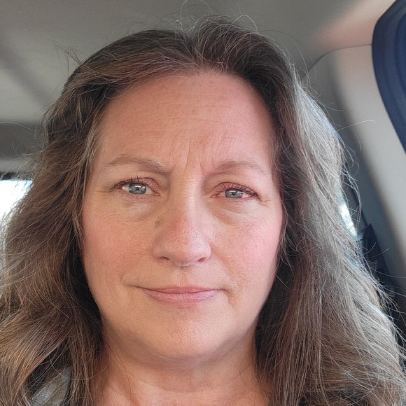 Meet your Posher, Kimberly - Picture 1 of 1